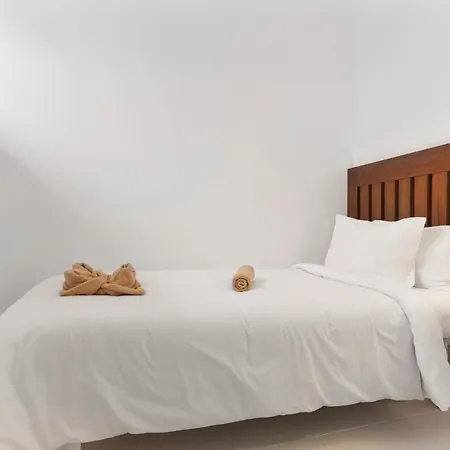Casa Queen Vetusta -pool And Tennis アレシフェ